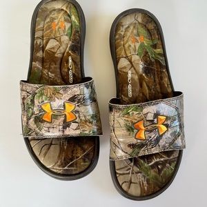 Under Armour men’s camo foam sandal slides size 12